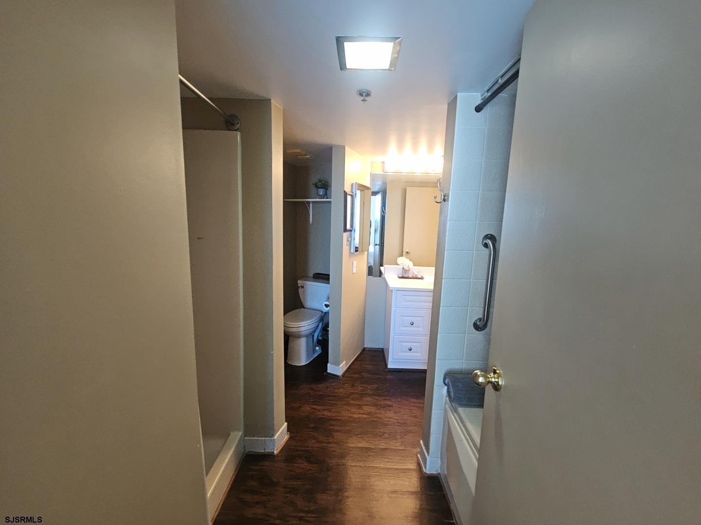 1515 Boardwalk Unit: 2709