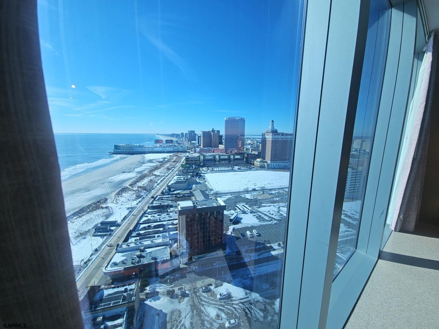 1515 Boardwalk Unit: 2709
