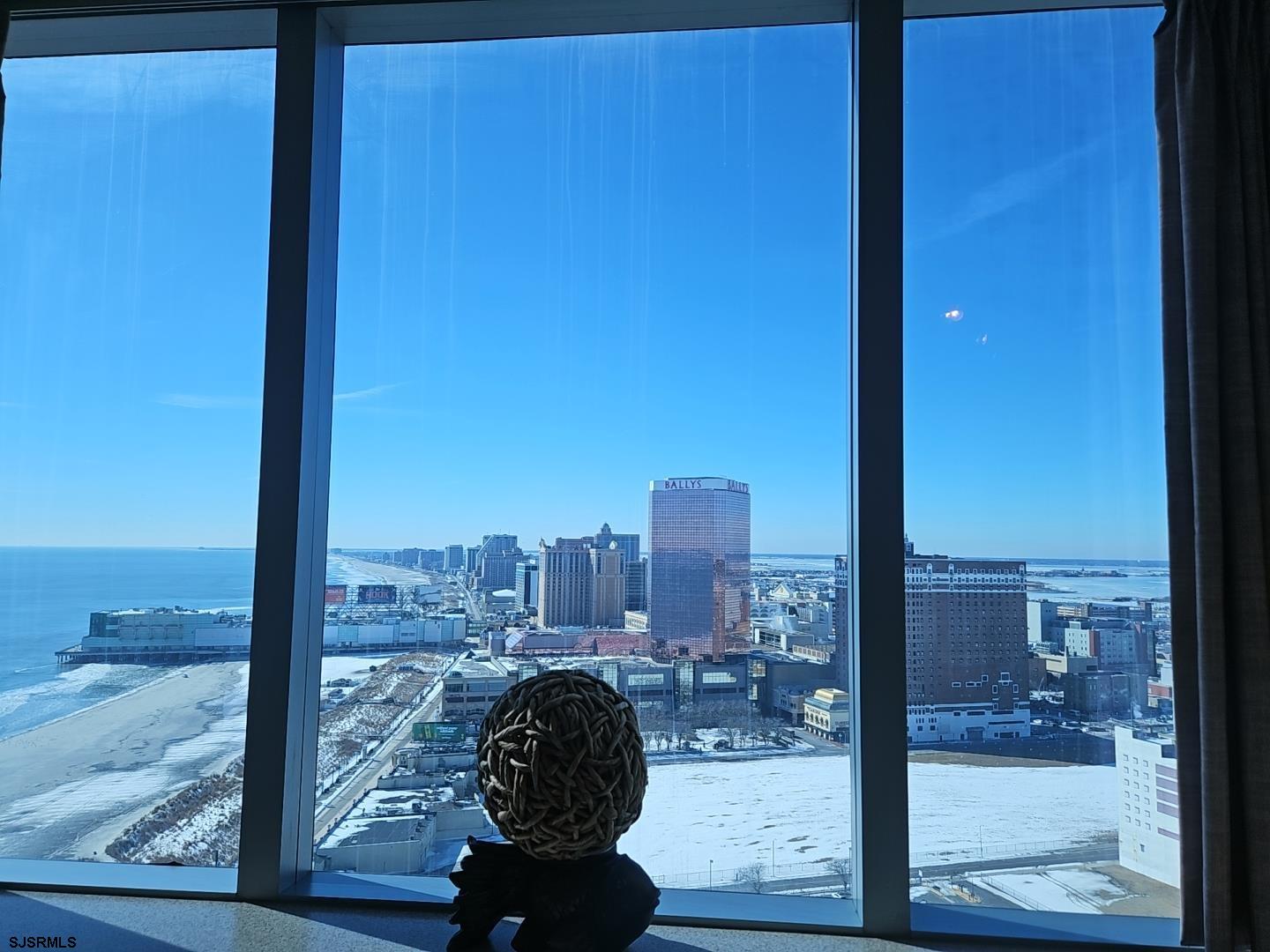 1515 Boardwalk Unit: 2910