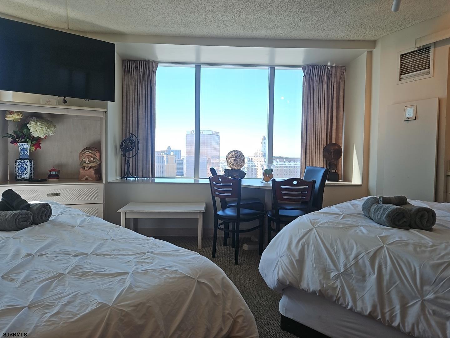 1515 Boardwalk Unit: 2910