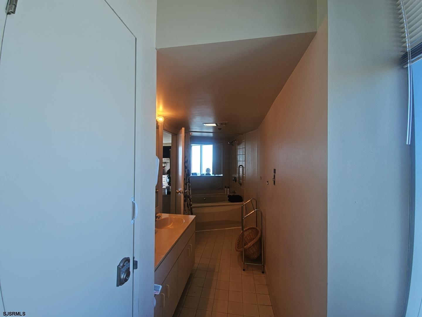 1515 Boardwalk Unit: 2910