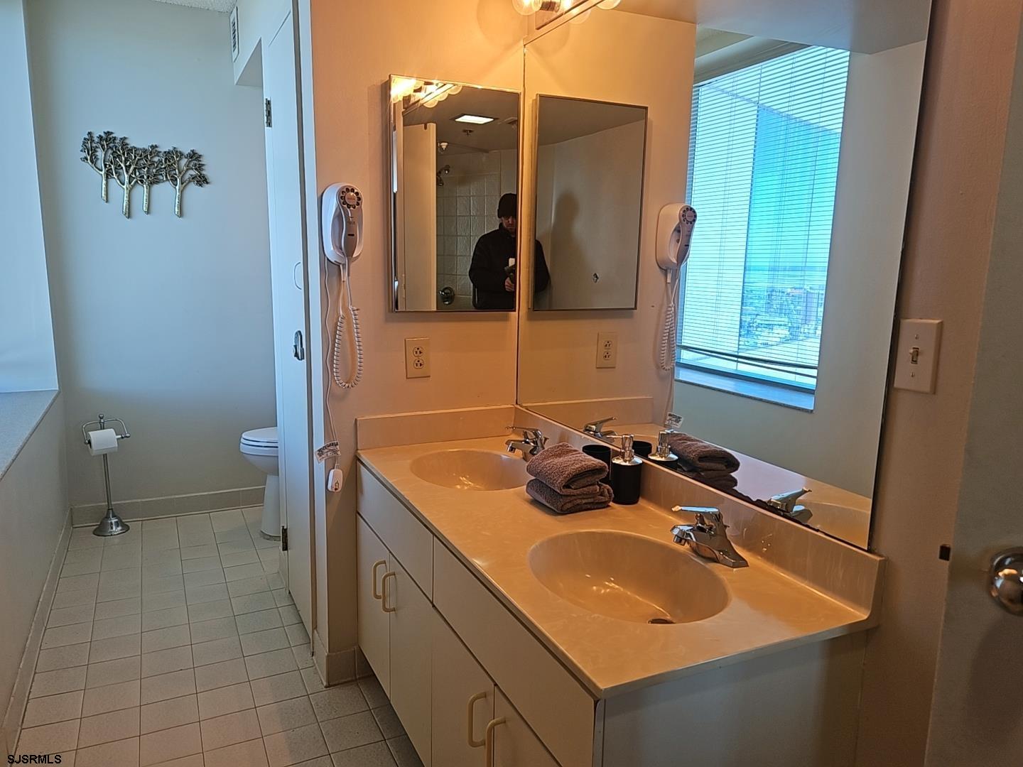 1515 Boardwalk Unit: 2910