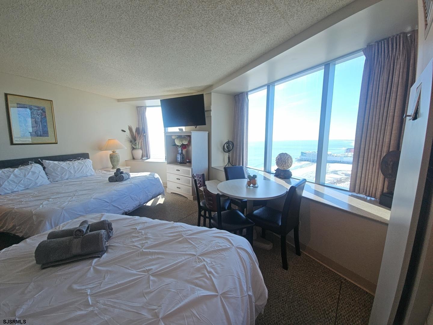 1515 Boardwalk Unit: 2910