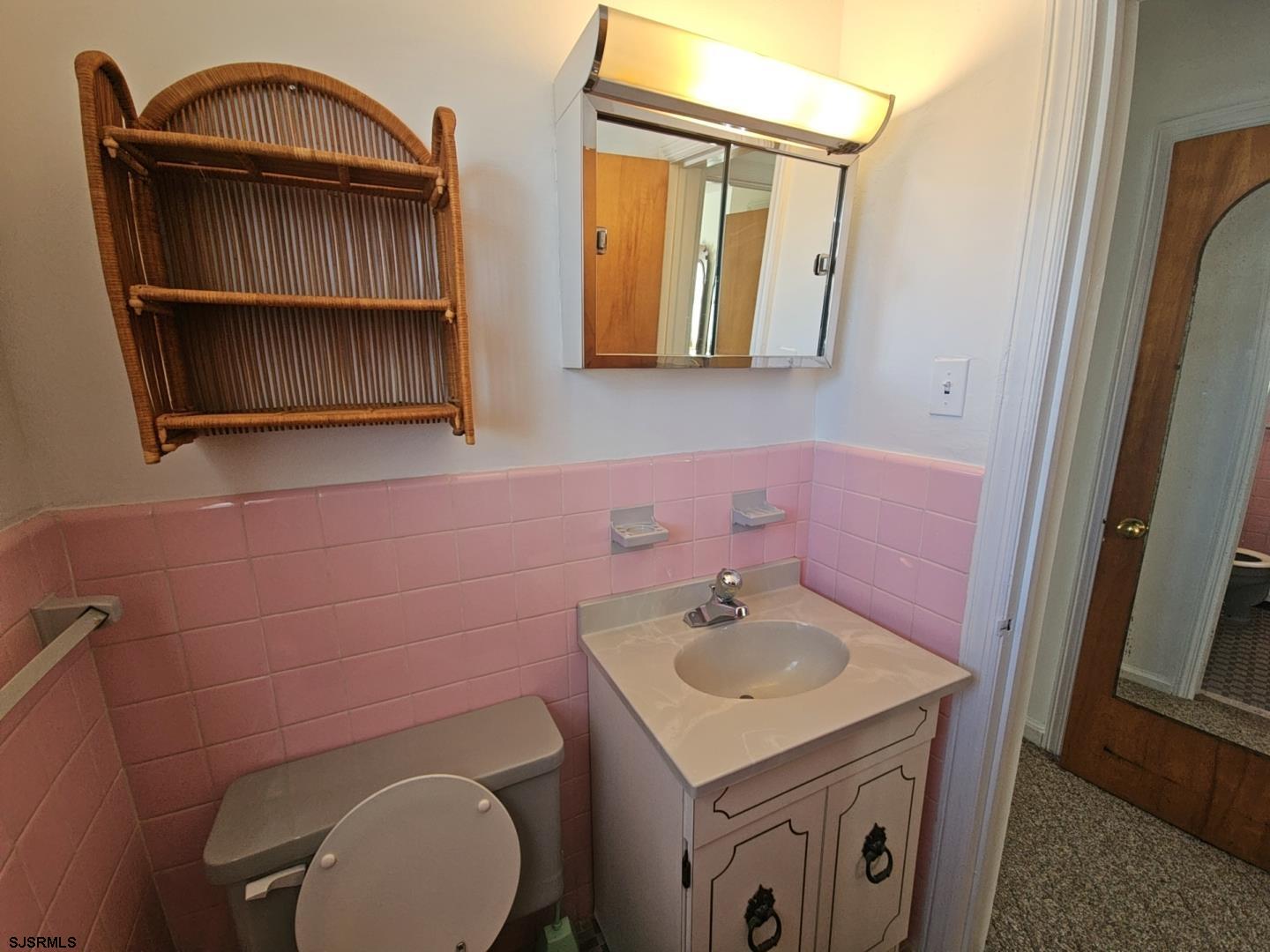 132 S Providence Ave Unit: 220