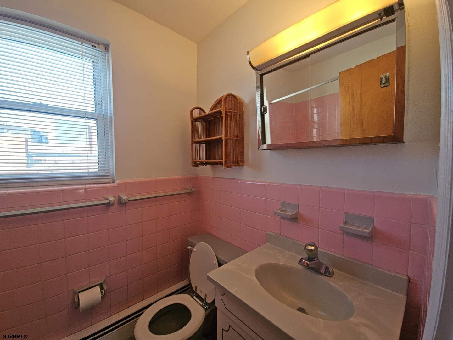 132 S Providence Ave Unit: 220