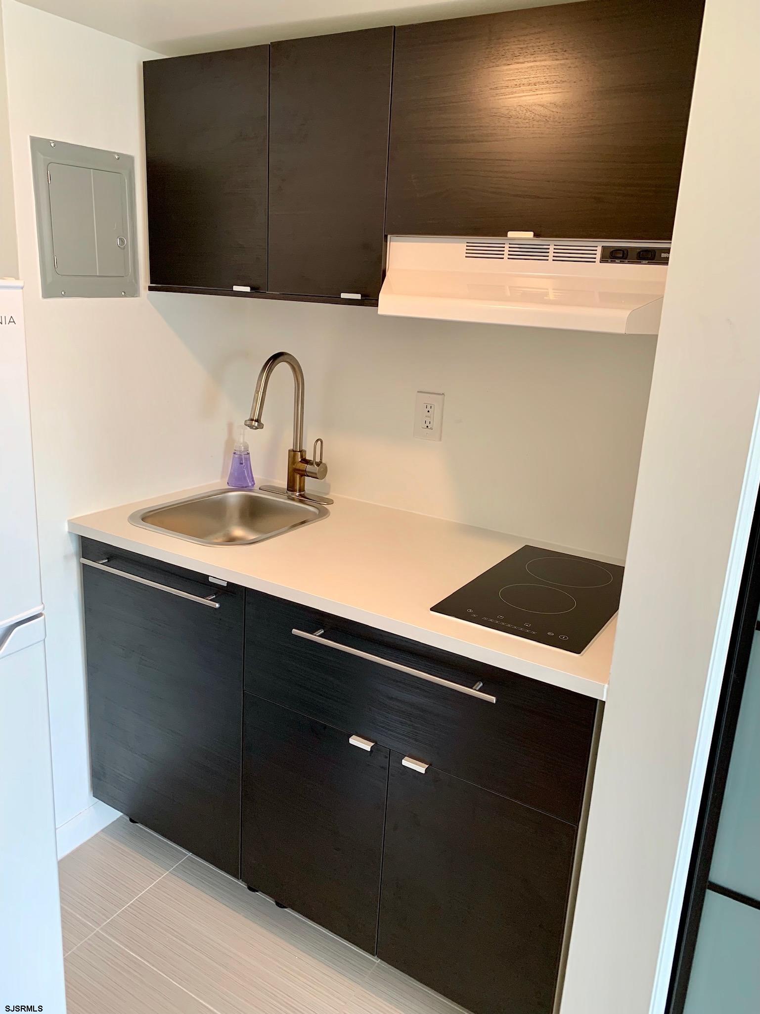 3501 Boardwalk Unit: B210