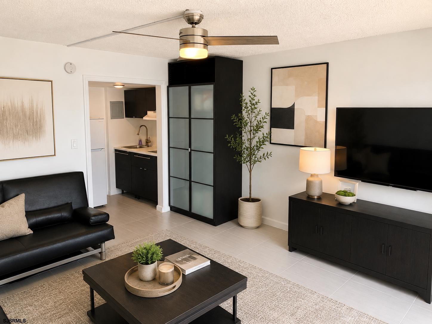 3501 Boardwalk Unit: B210