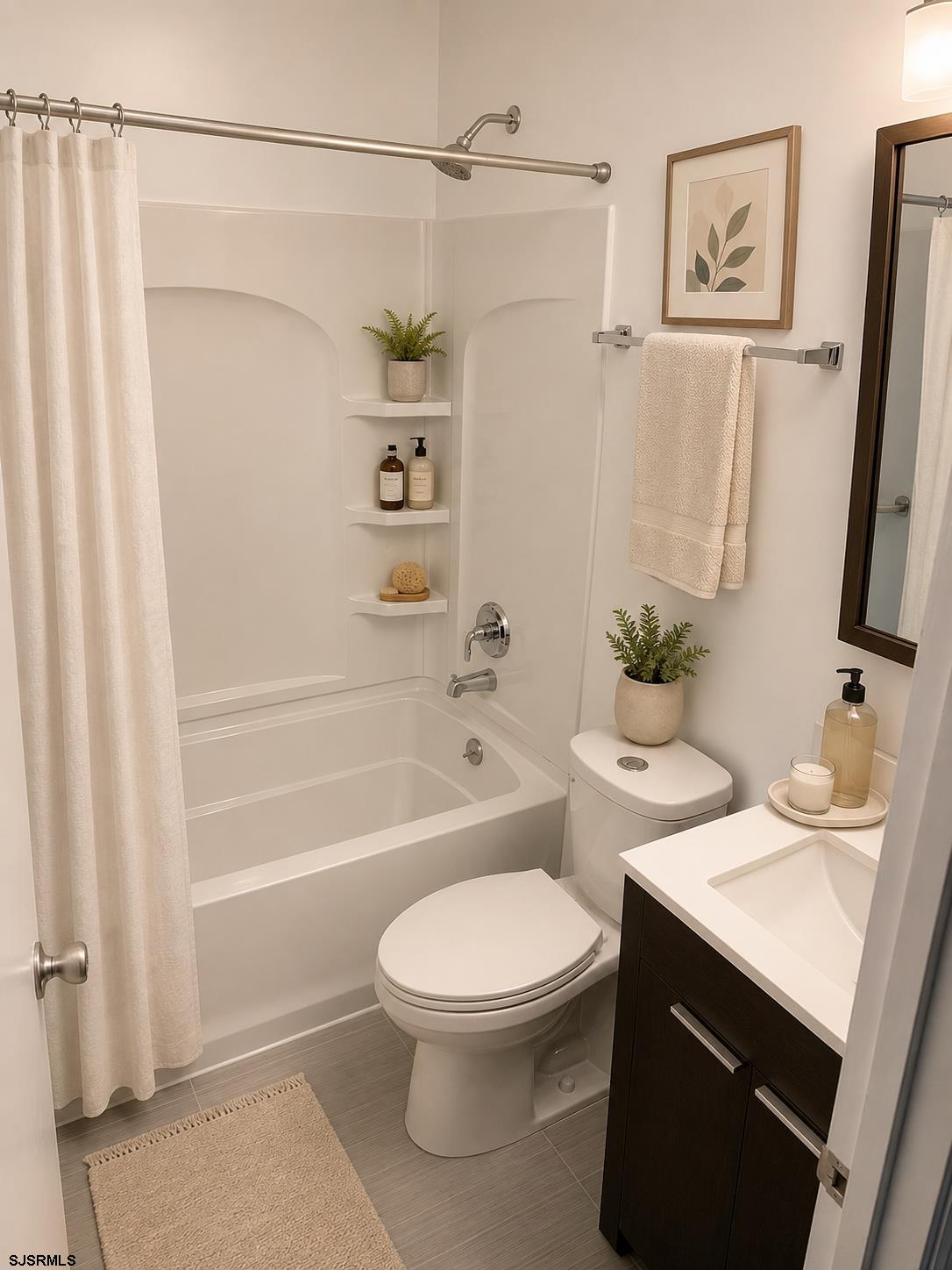 3501 Boardwalk Unit: B210