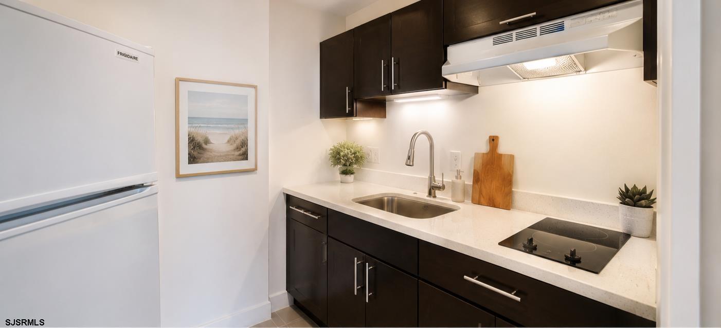 3501 Boardwalk Unit: C215