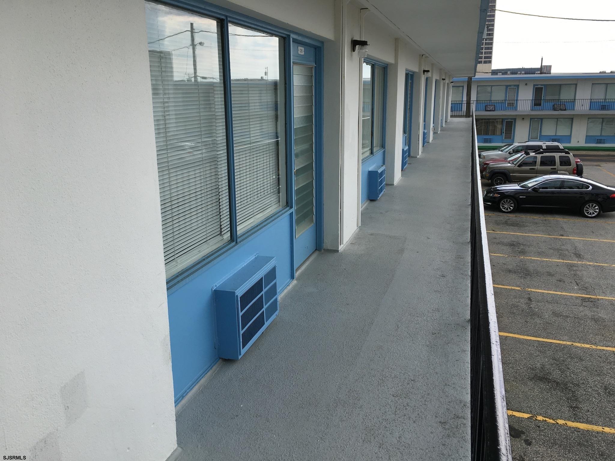3501 Boardwalk Unit: C215