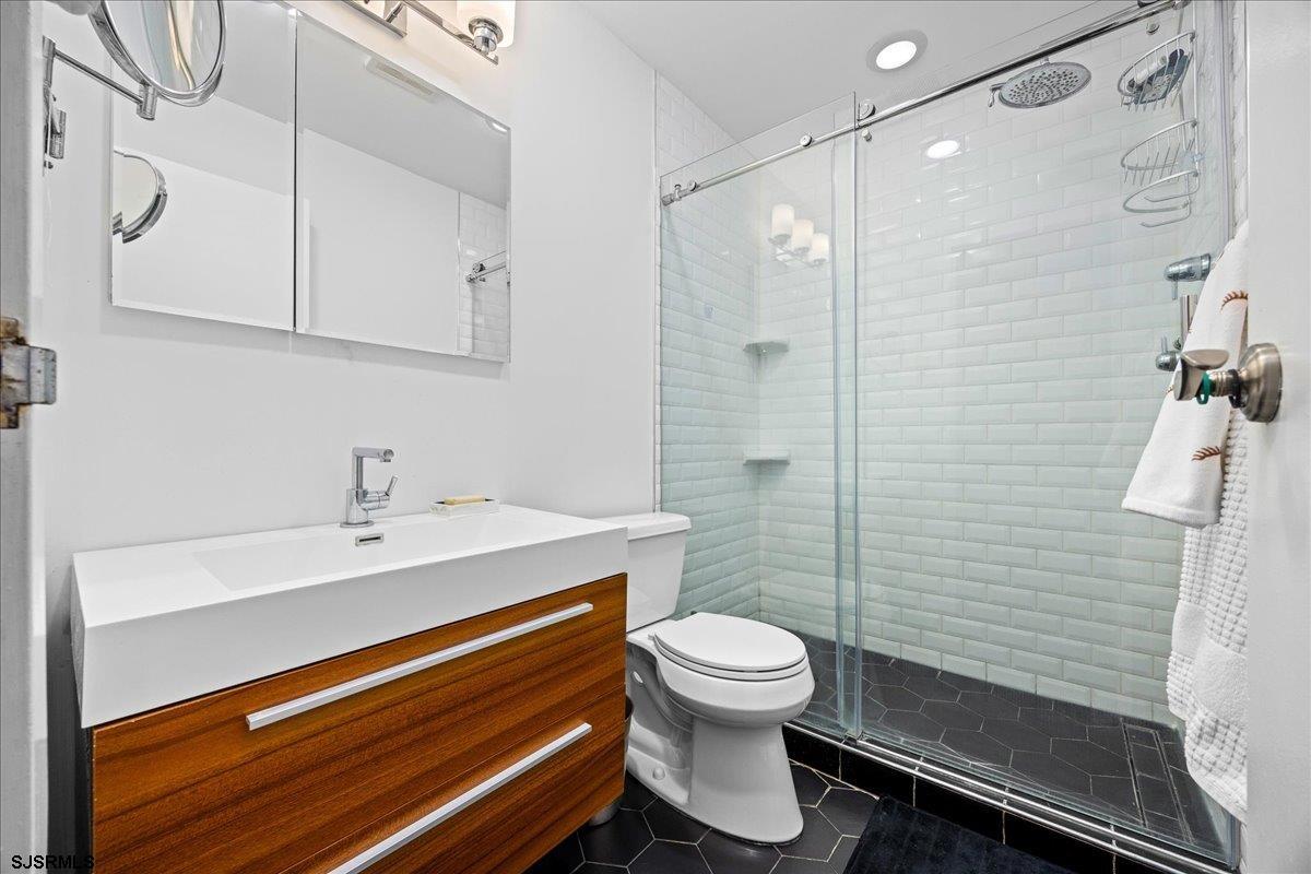 9600 Atlantic Ave Unit: 1808