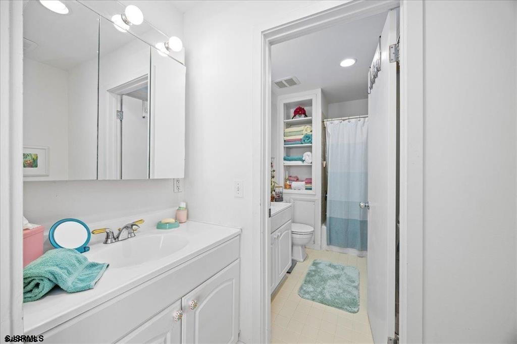 11 S Adams Ave Unit: 8