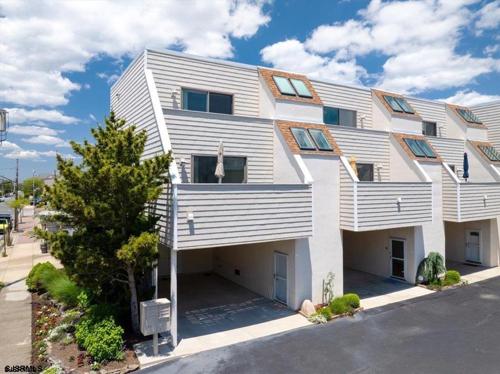 11 S Adams Ave Unit: 8