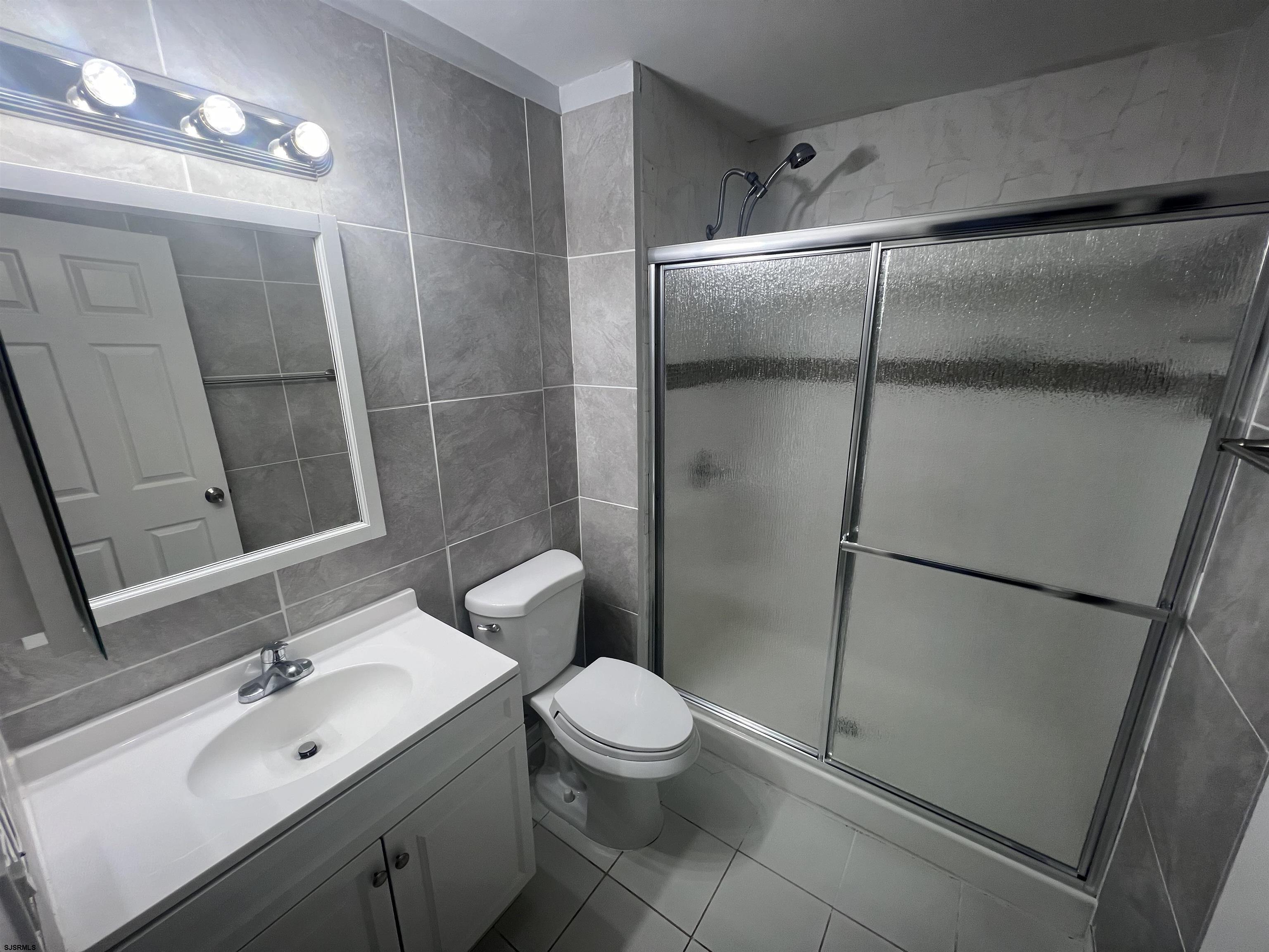 14 Windjammer Ct Unit: 14