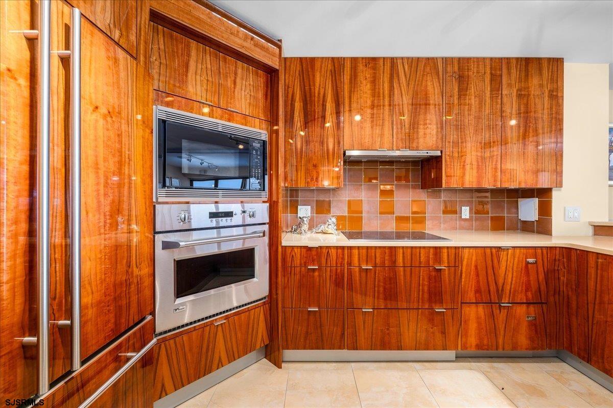 2700 Atlantic Ave Unit: 515