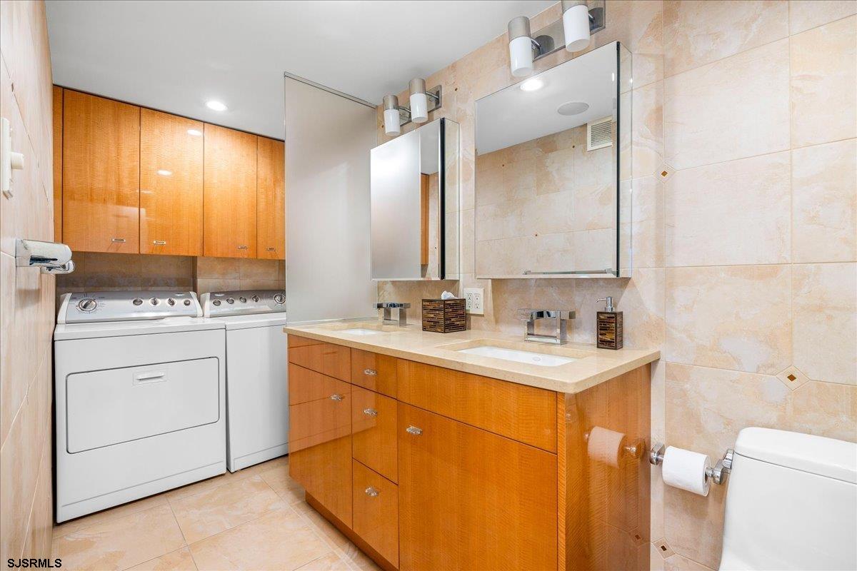 2700 Atlantic Ave Unit: 515