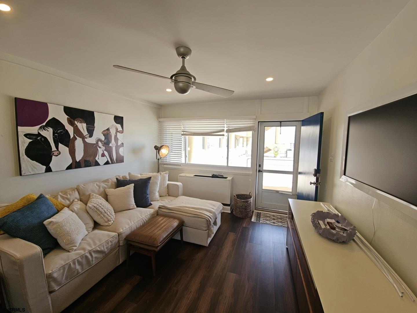 6100 Boardwalk