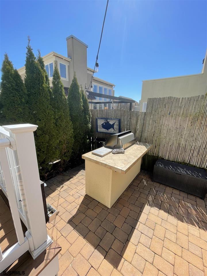 12 Seaside Ct
