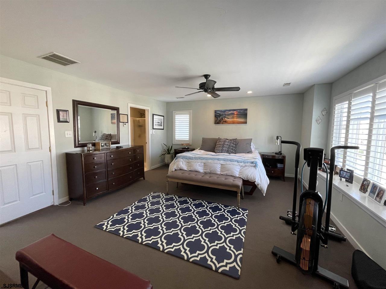 12 Seaside Ct
