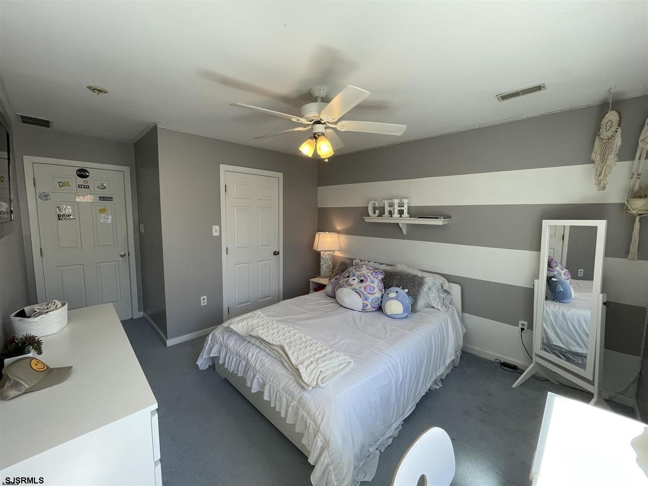 12 Seaside Ct
