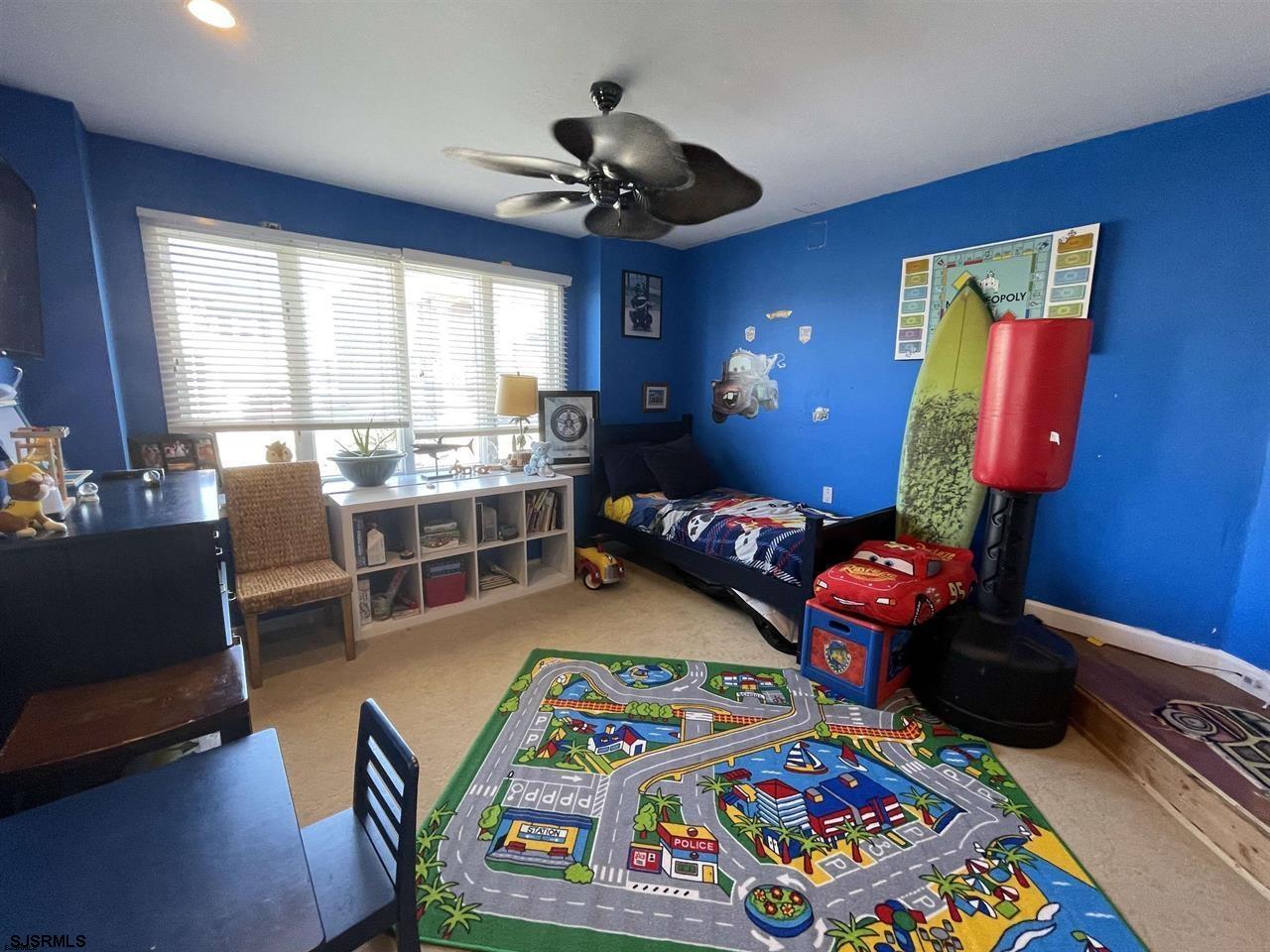 12 Seaside Ct