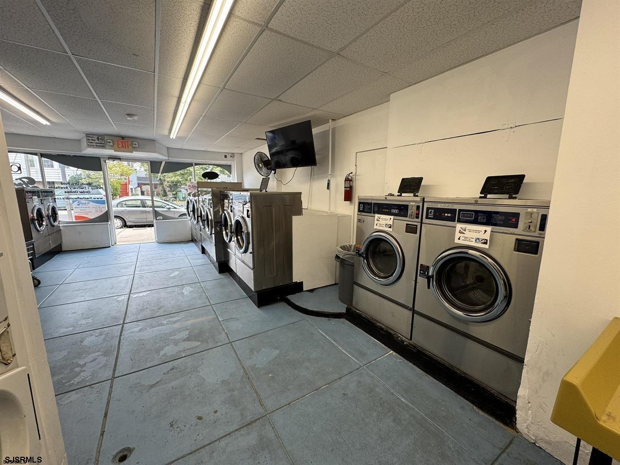 4215-17 Ventnor Ave