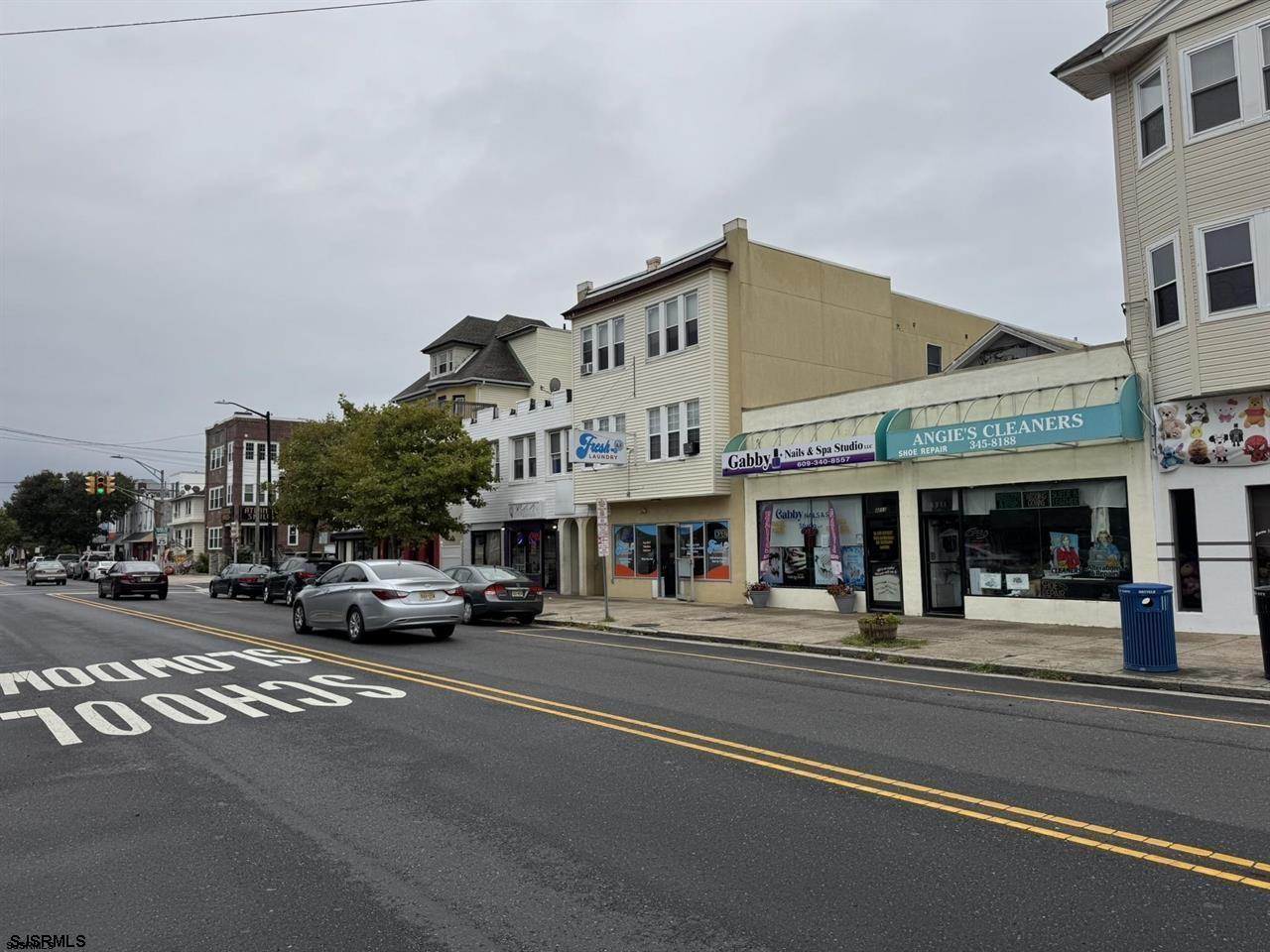 4215-17 Ventnor Ave