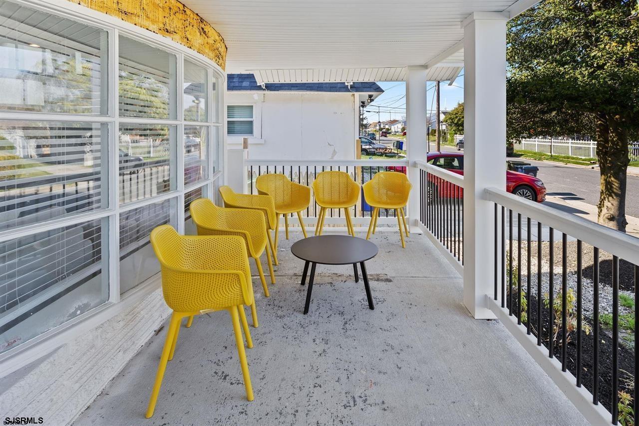 1134 Monroe Ave
