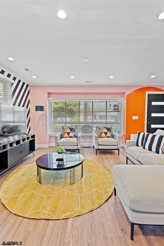 1134 Monroe Ave