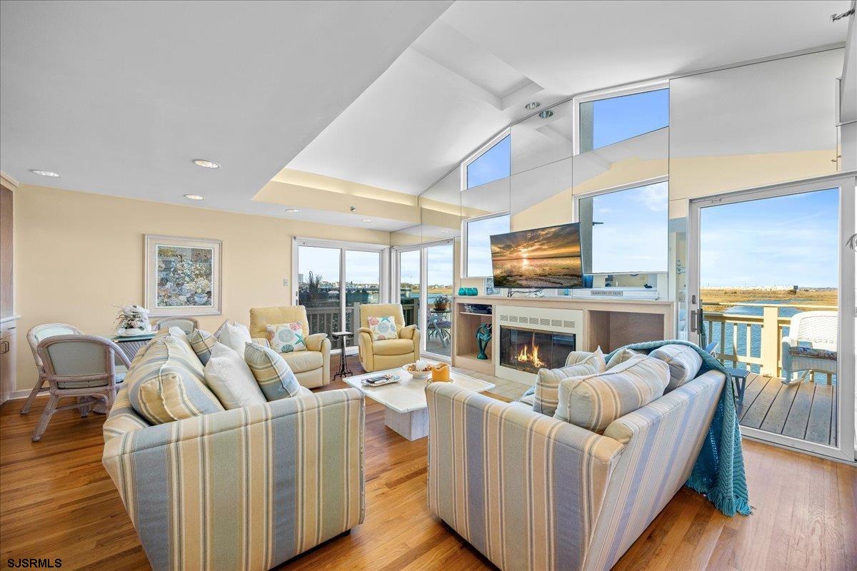 5005 Winchester Ave Unit: 1