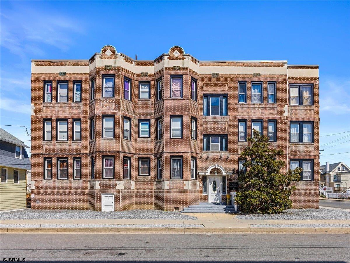 5005 Ventnor Ave