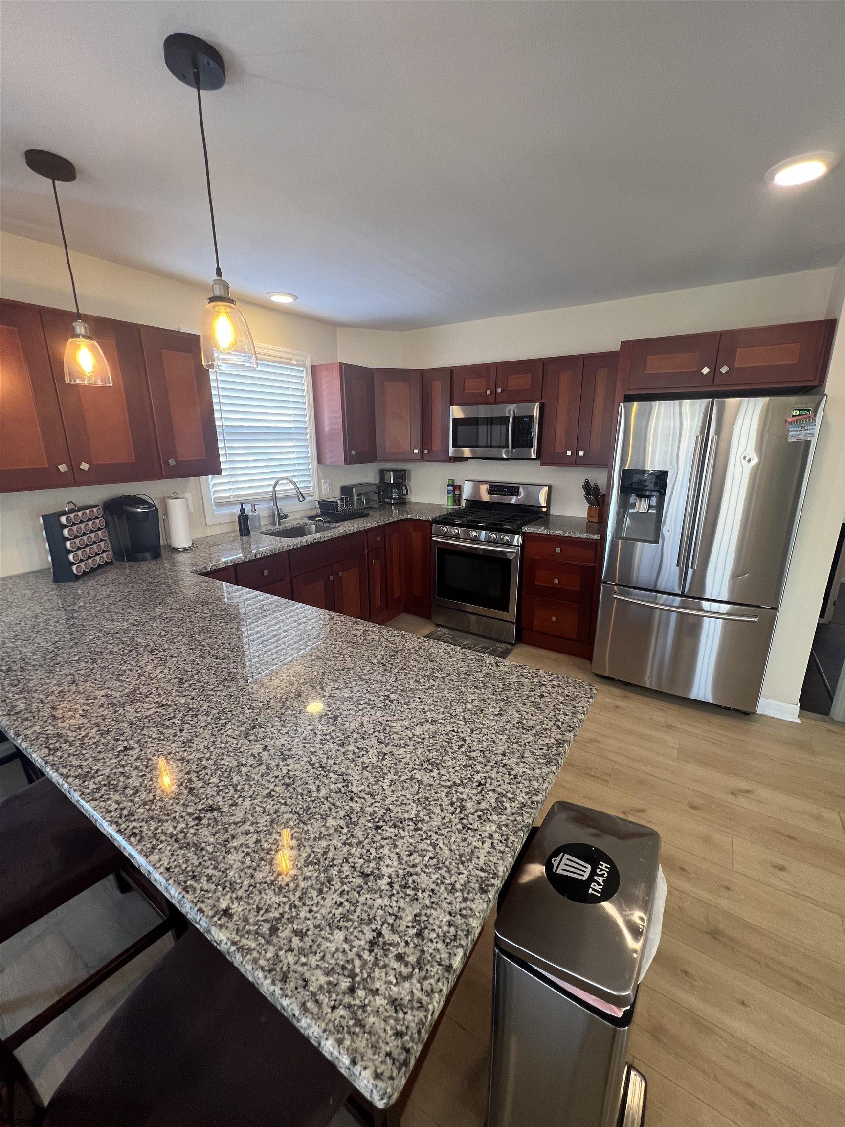 239 N Derby Ave