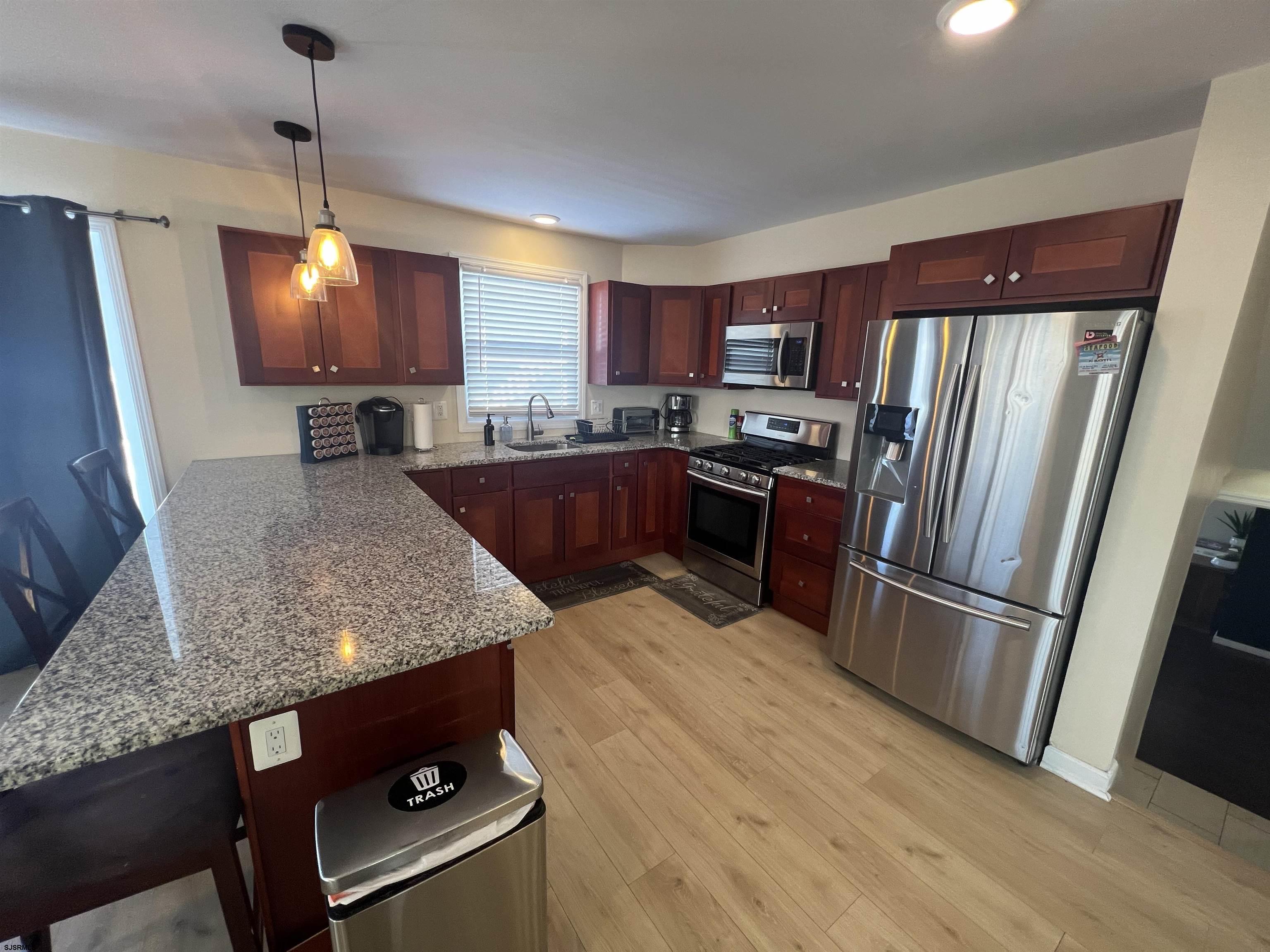 239 N Derby Ave