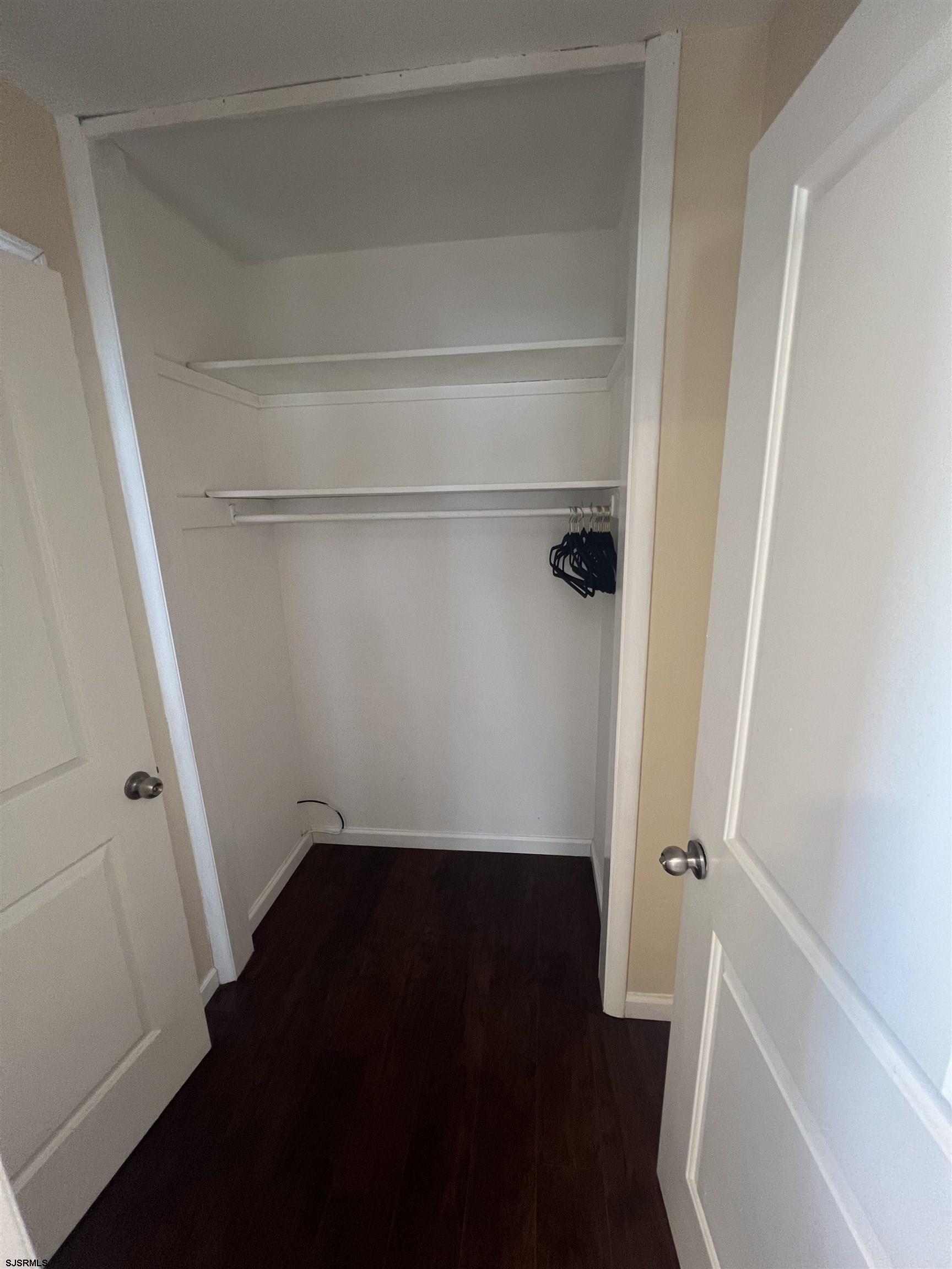 239 N Derby Ave