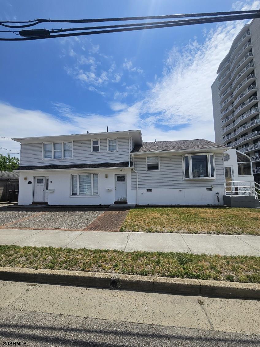 239 N Derby Ave