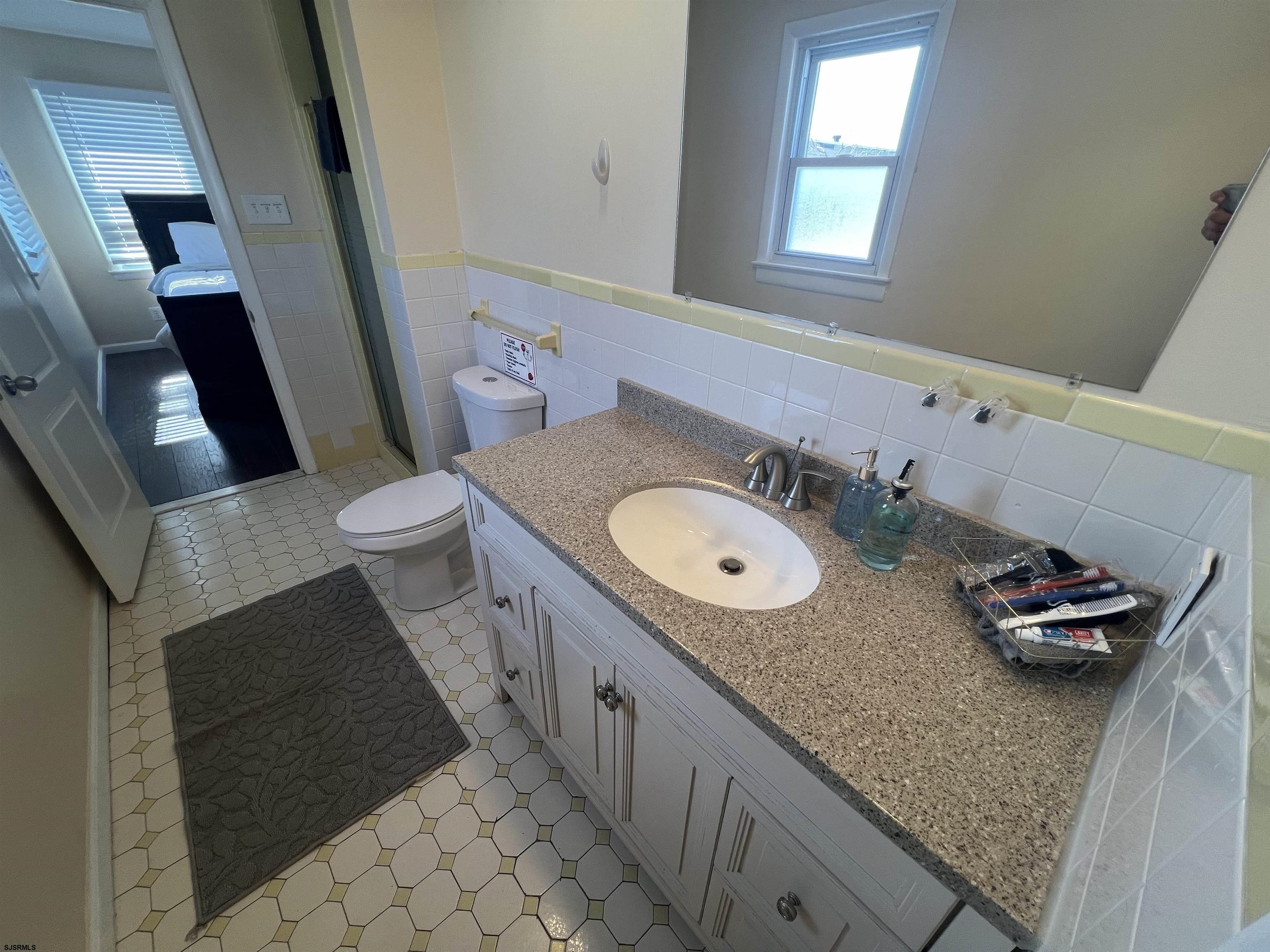 239 N Derby Ave