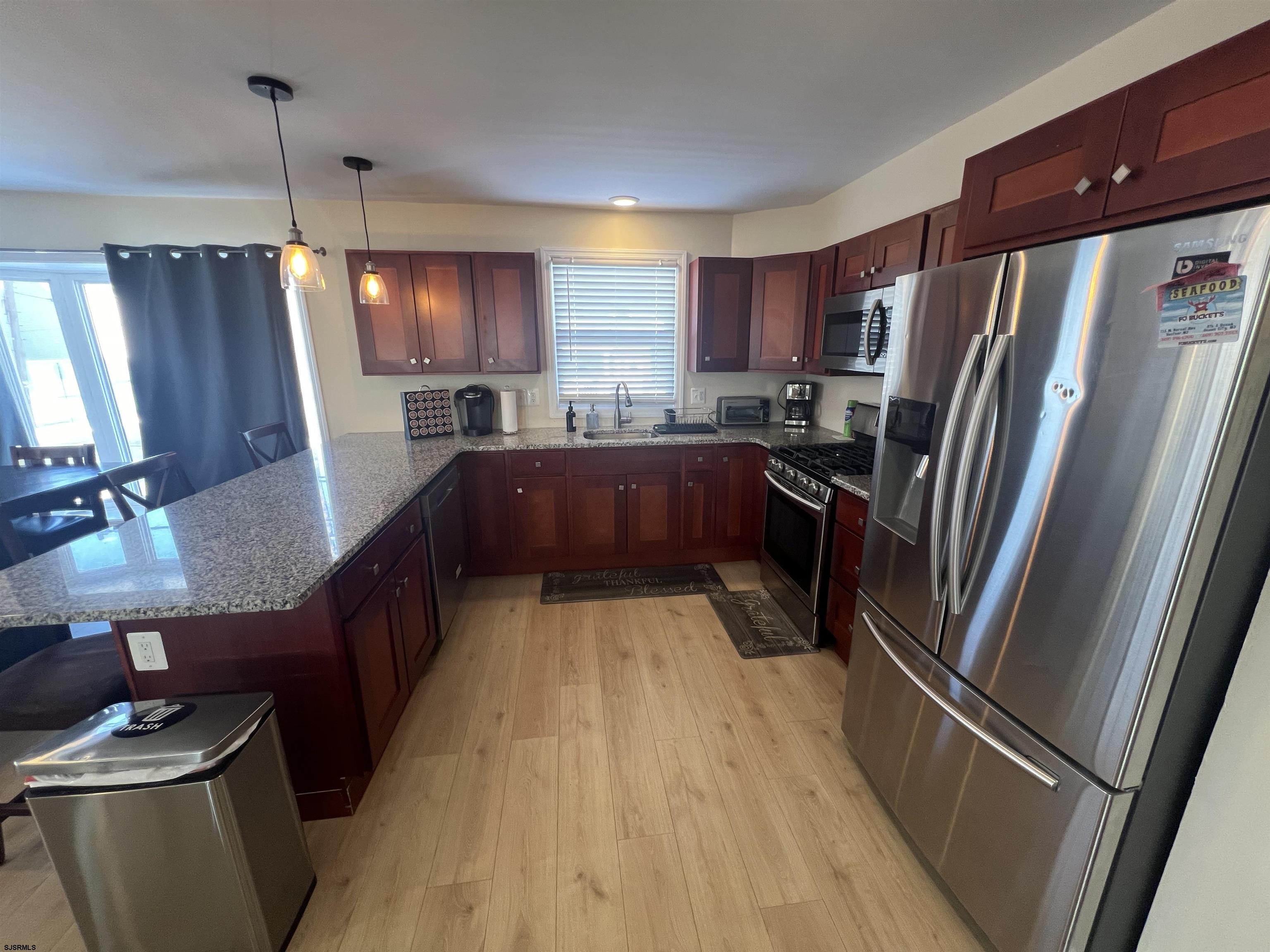 239 N Derby Ave