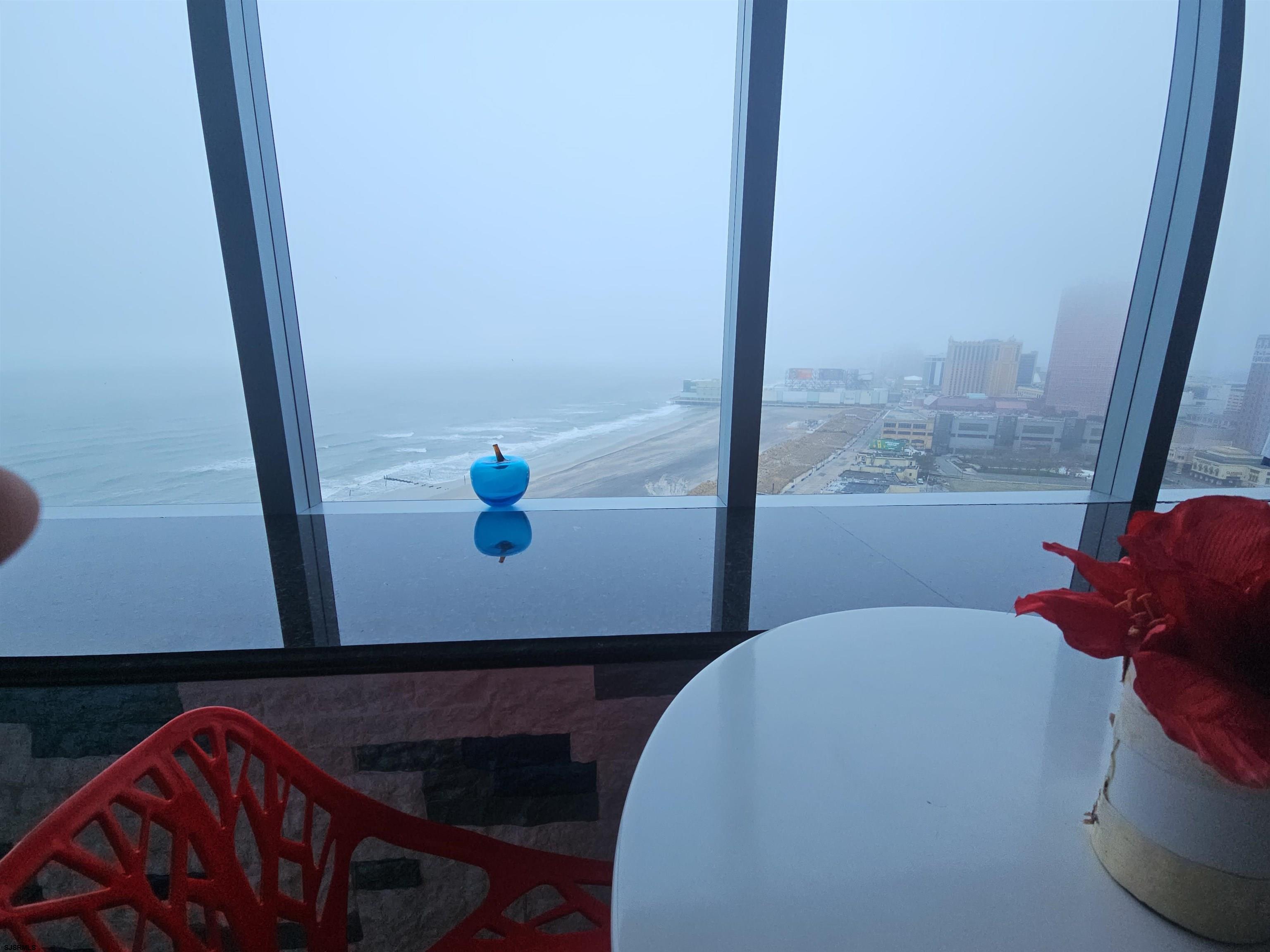 1515 Boardwalk Unit: 2407