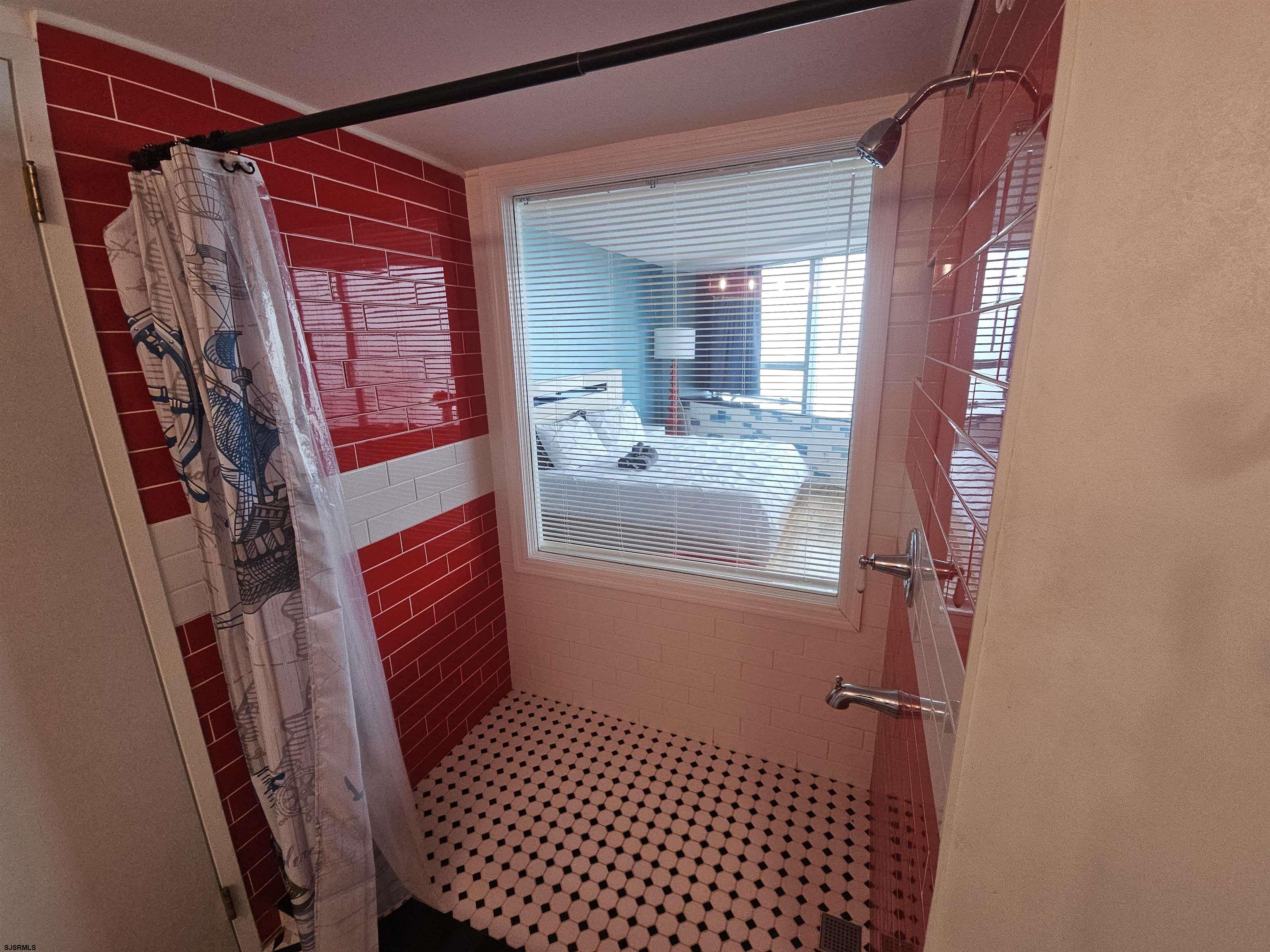 1515 Boardwalk Unit: 2407