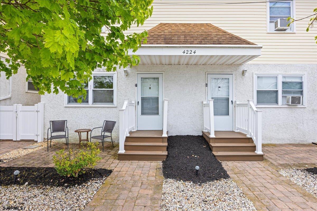 4224 W Brigantine Ave Unit: 7