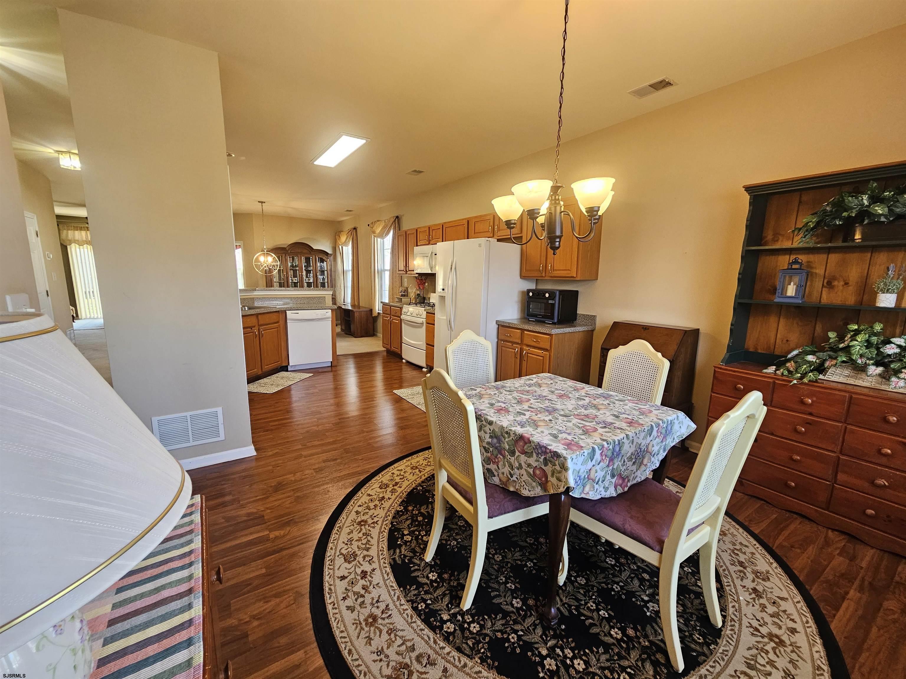 535 Salem Way