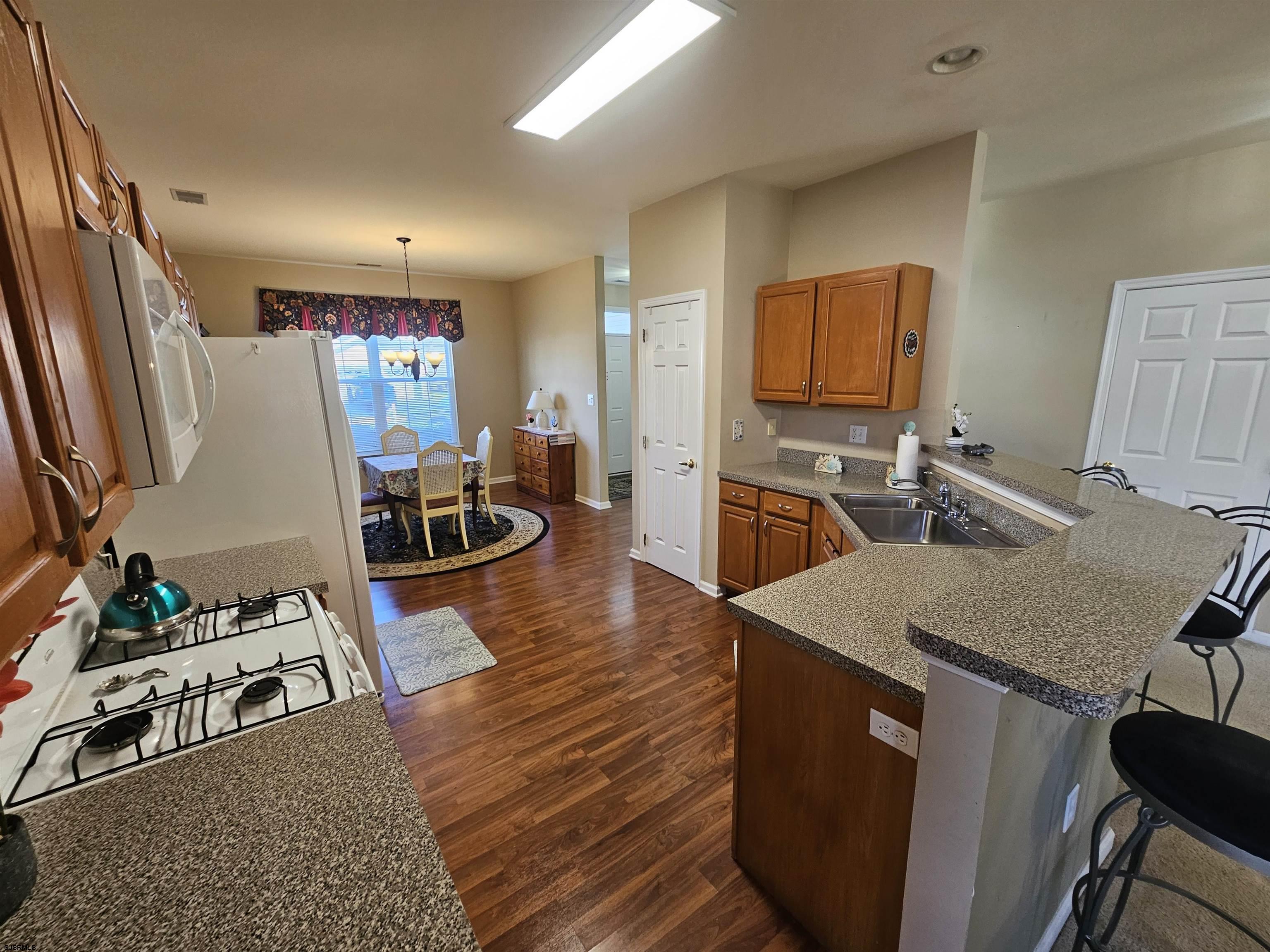 535 Salem Way