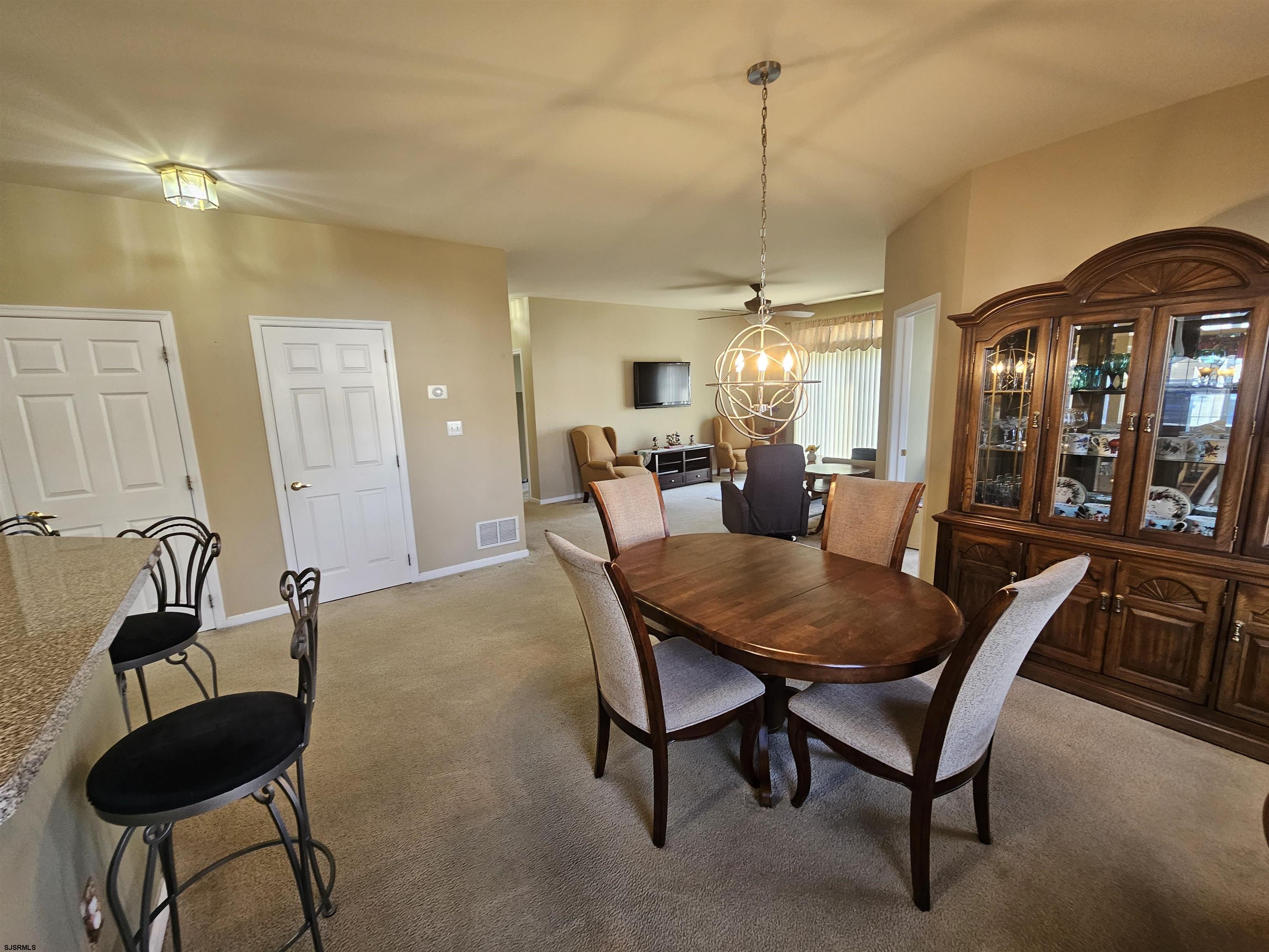 535 Salem Way