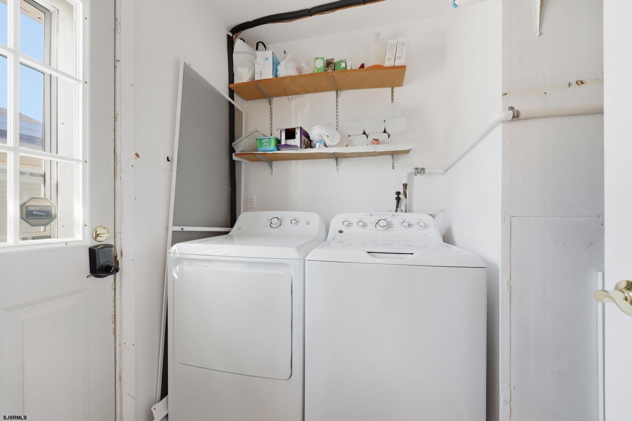 323 N Lafayette Ave Unit: 2nd floor