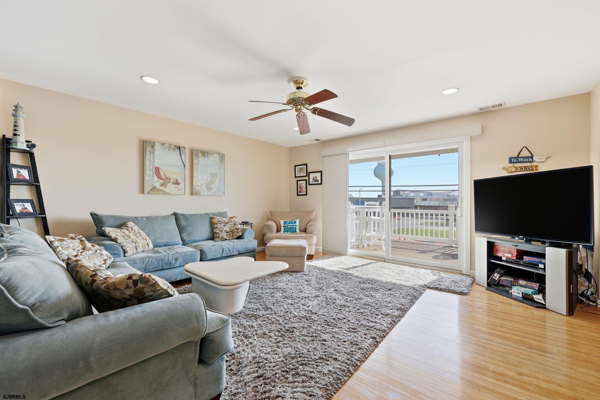 323 N Lafayette Ave Unit: 2nd floor
