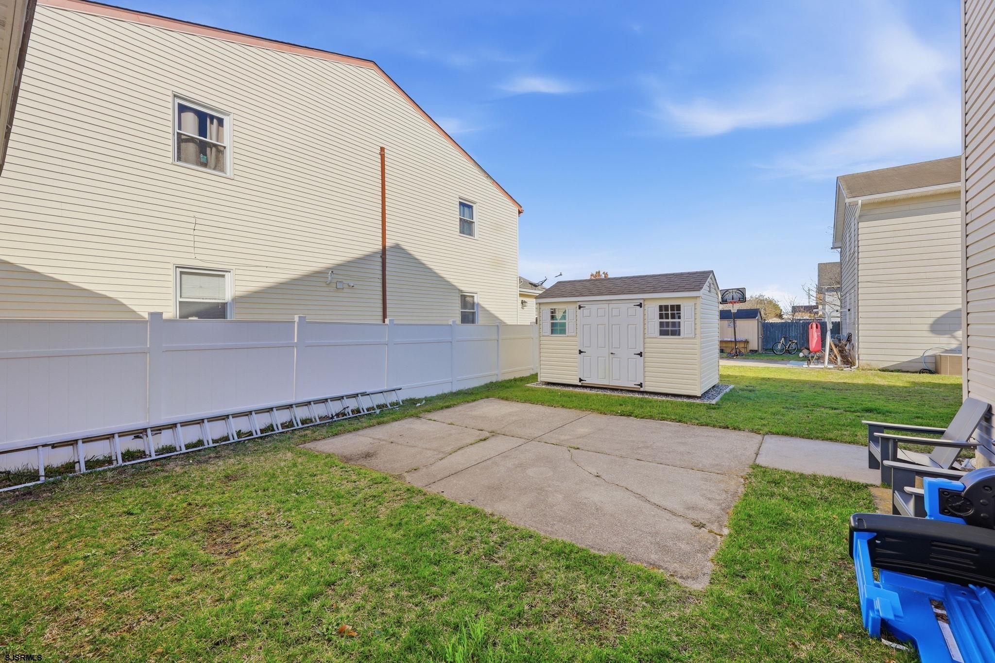 323 N Lafayette Ave Unit: 2nd floor