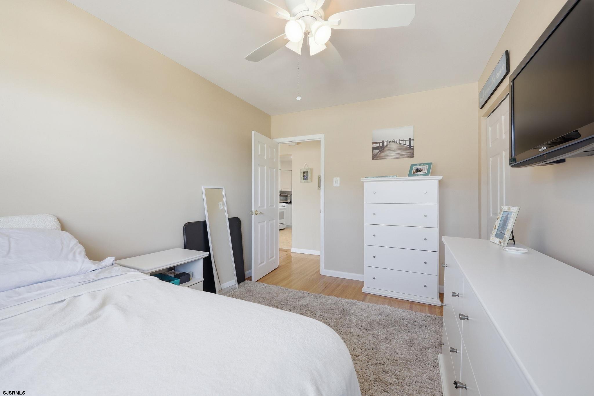 323 N Lafayette Ave Unit: 2nd floor