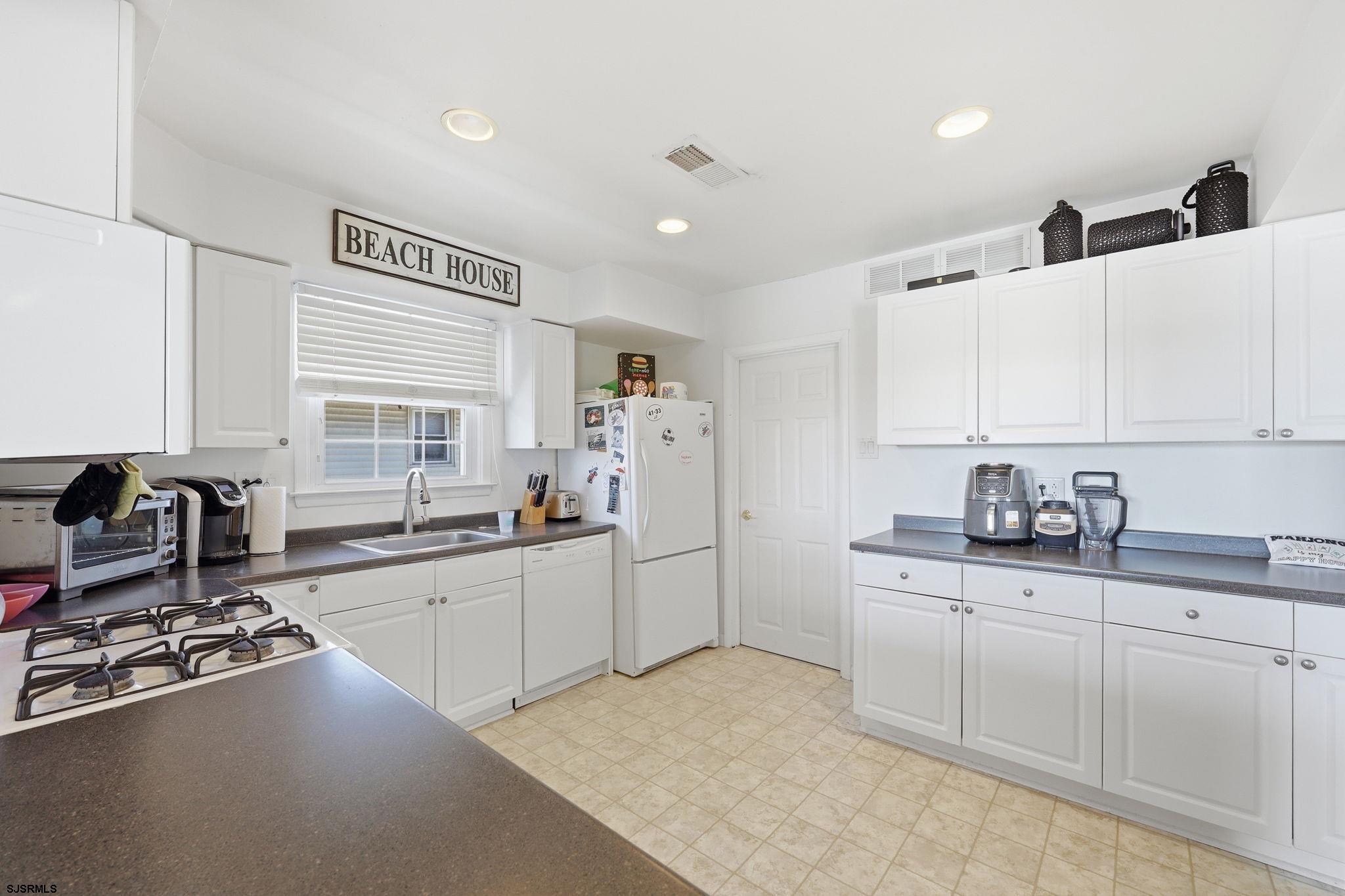 323 N Lafayette Ave Unit: 2nd floor