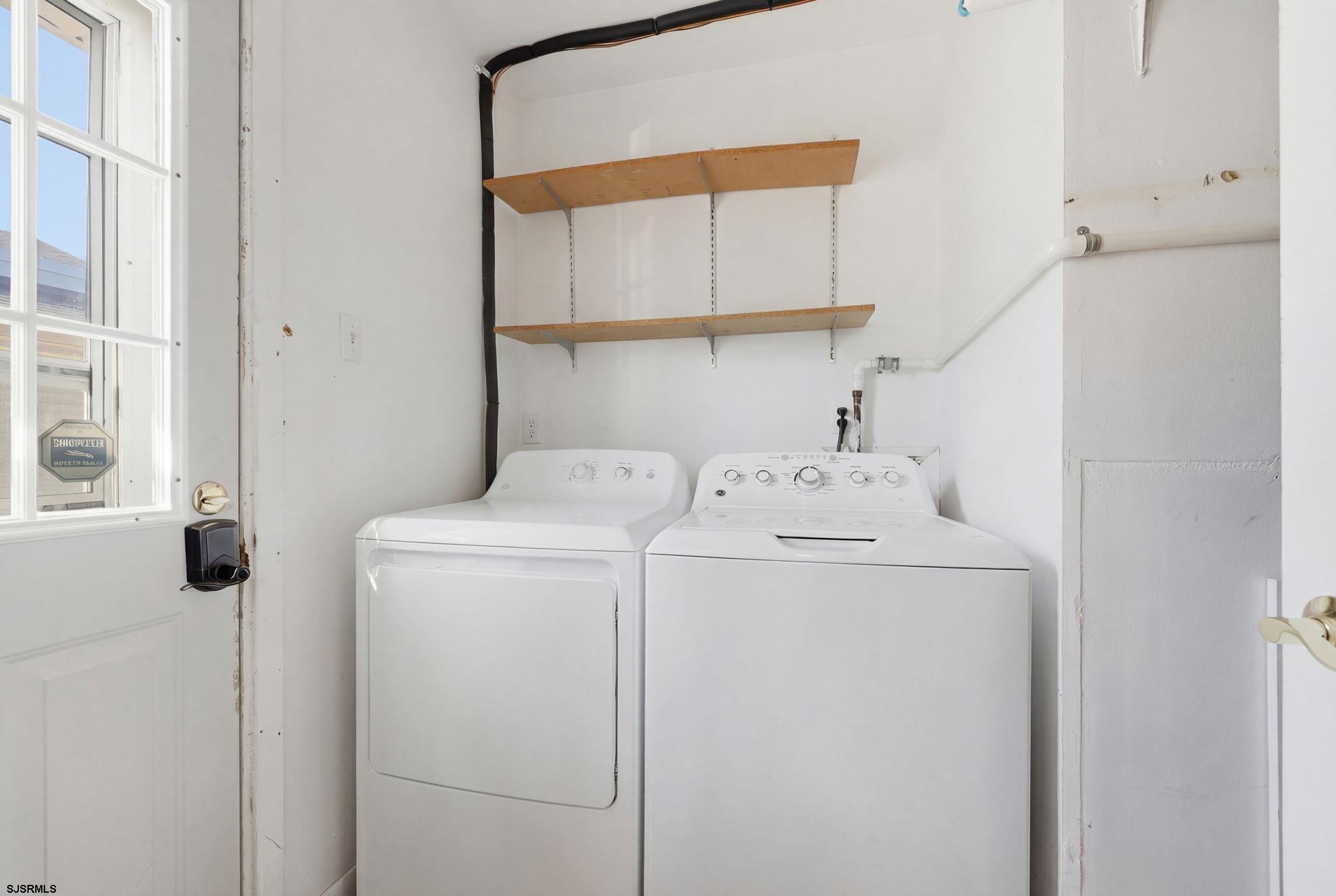 323 N Lafayette Ave Unit: 2nd floor