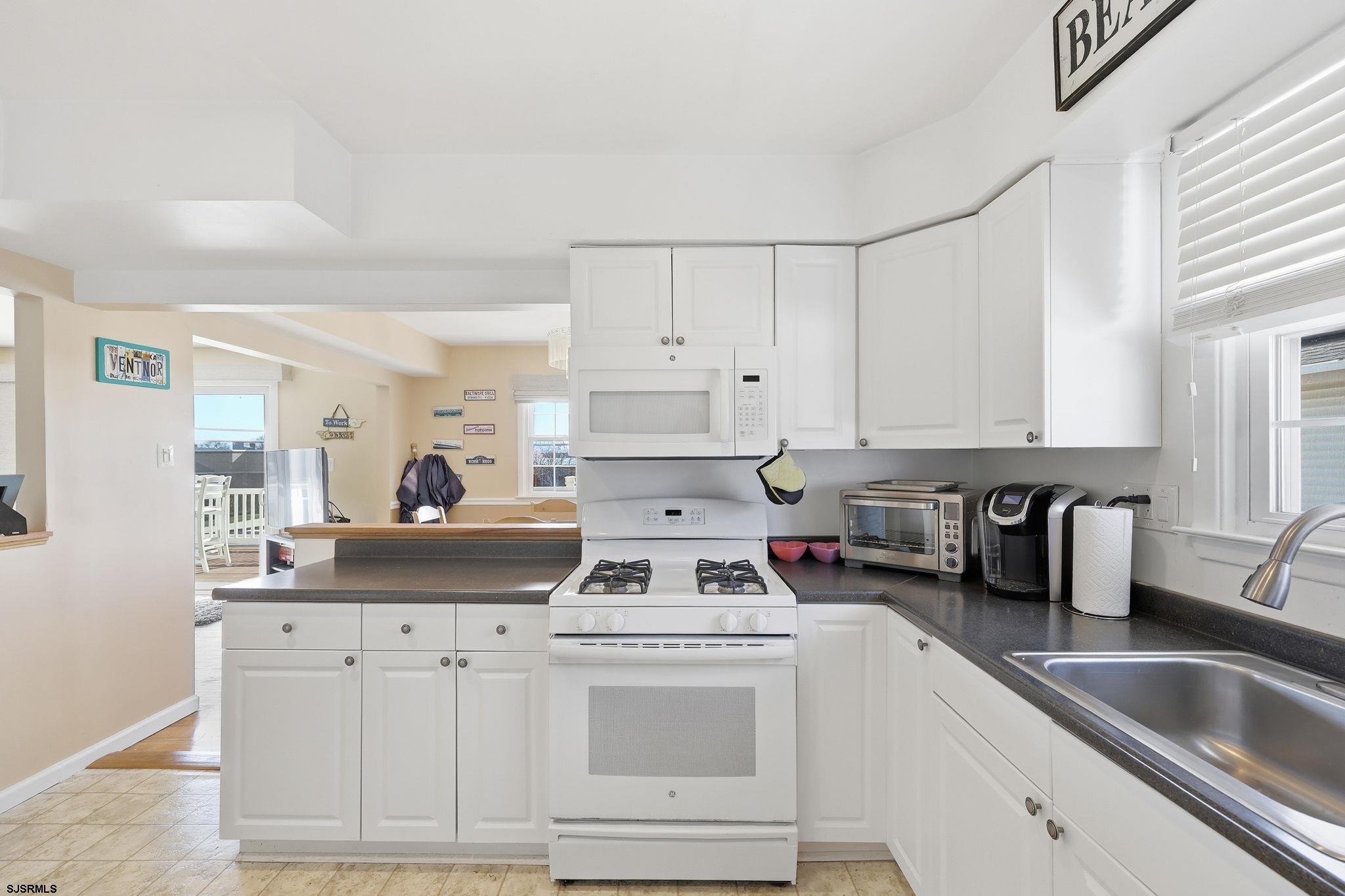 323 N Lafayette Ave Unit: 2nd floor